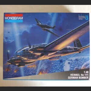 MONOGRAM WWII GERMAN HEINKEL BOMBER MODEL 1/48 SCALE (NEW) UNBUILT